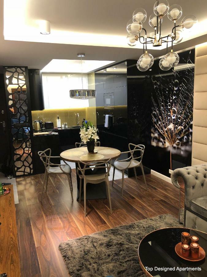 Top Designed Apartments กดัญสก์ ภายนอก รูปภาพ